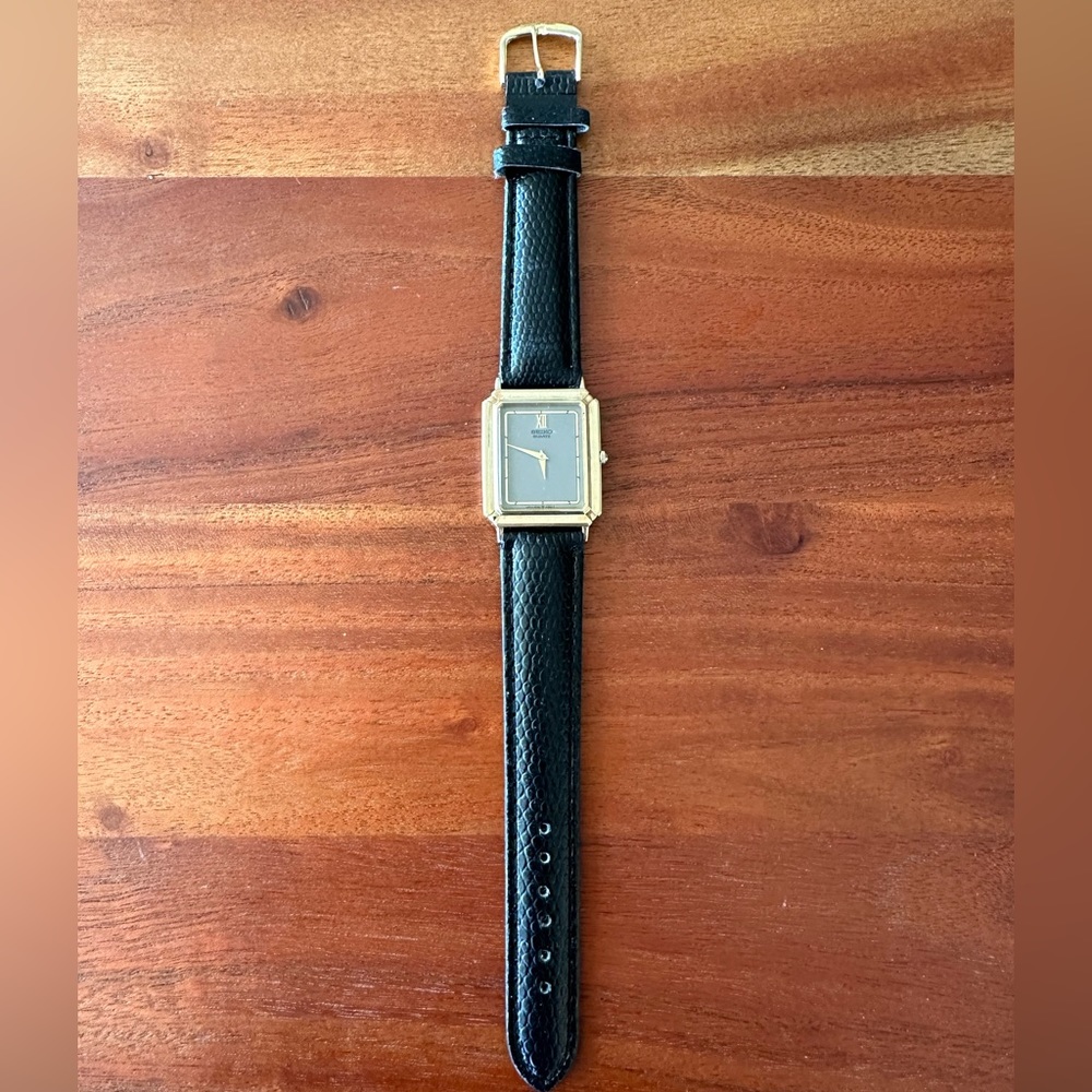 Vintage 1980’s Slim Seiko Tank Gold and Black